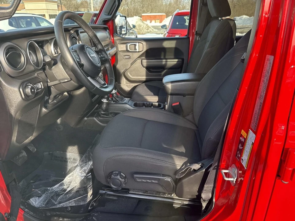 2022 Jeep JL Wrangler - Image 19 of 21
