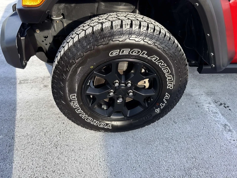 2022 Jeep JL Wrangler - Image 10 of 21