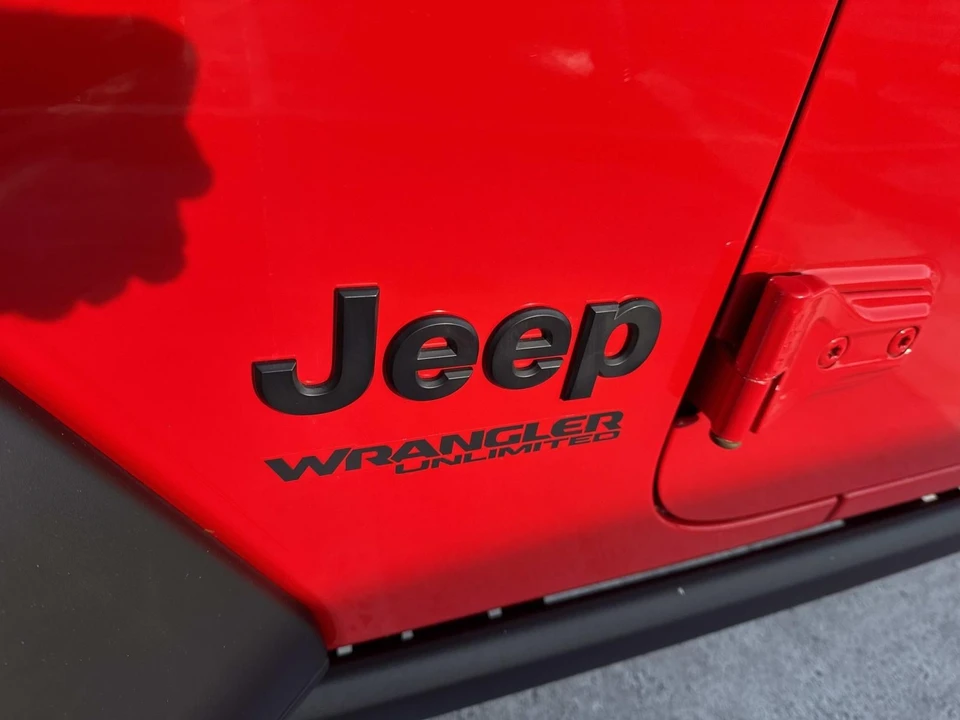 2022 Jeep JL Wrangler - Image 12 of 21