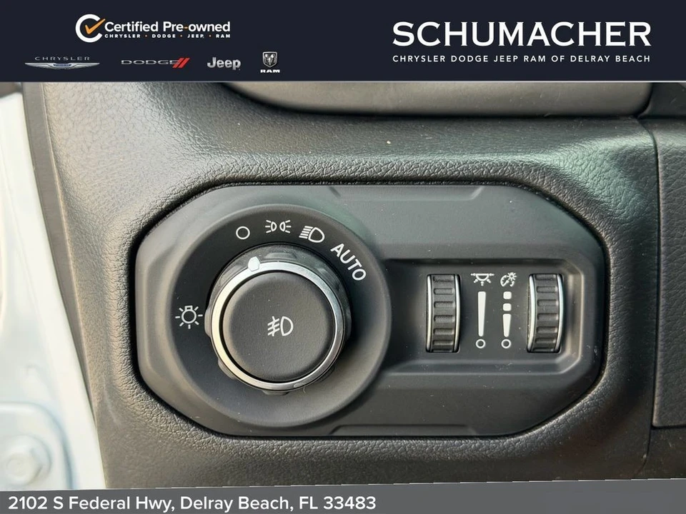 2022 Jeep JL Wrangler - Image 25 of 28