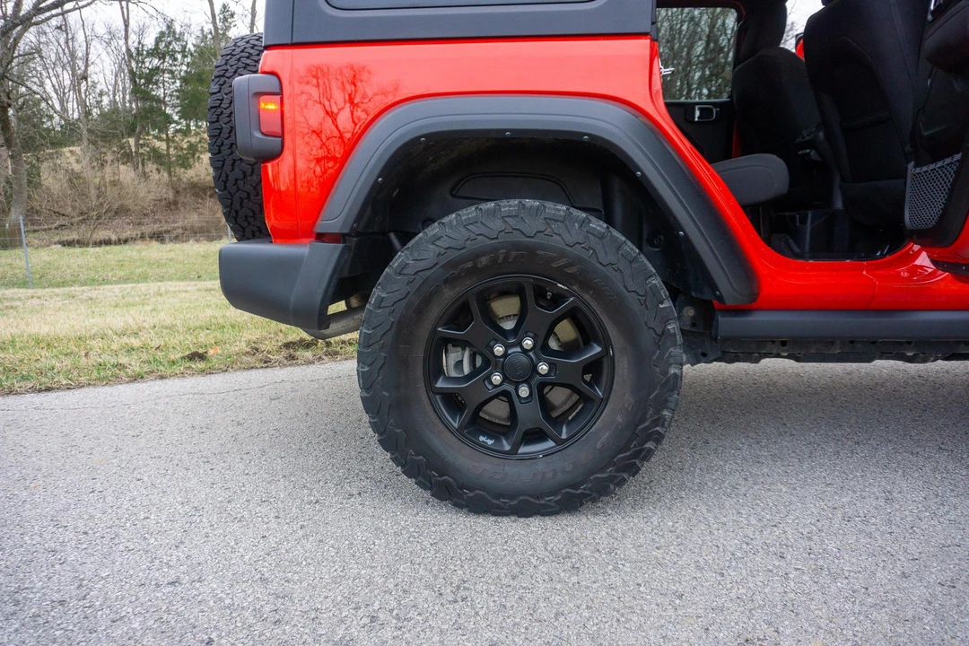 2022 Jeep JL Wrangler - Image 24 of 31