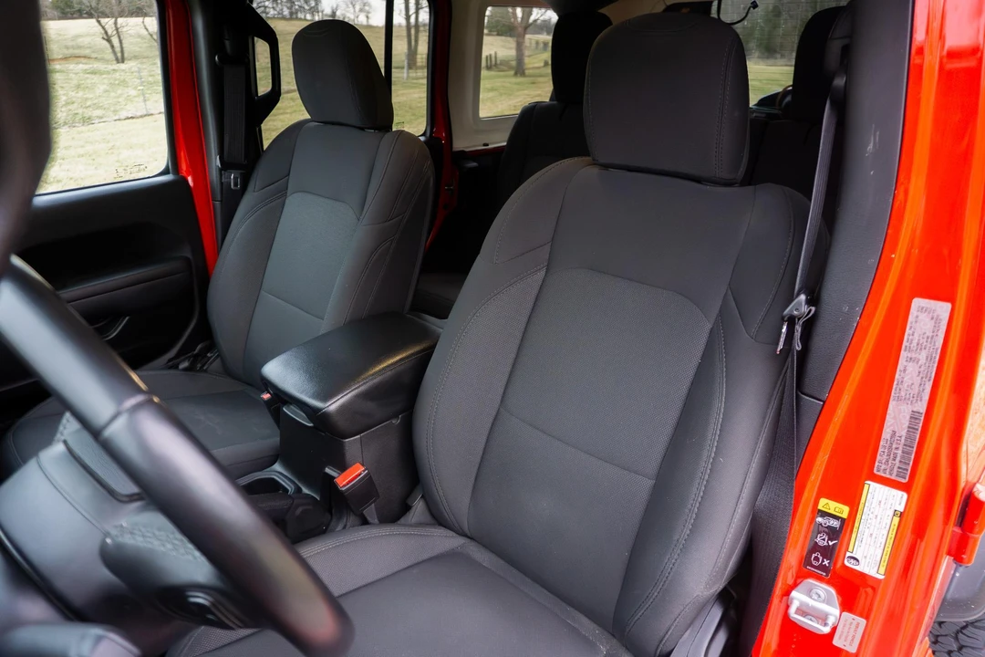 2022 Jeep JL Wrangler - Image 29 of 31