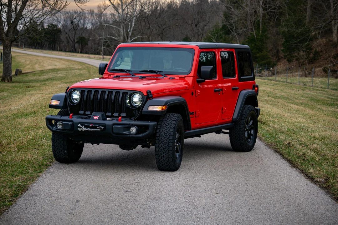 2022 Jeep JL Wrangler - Image 9 of 31