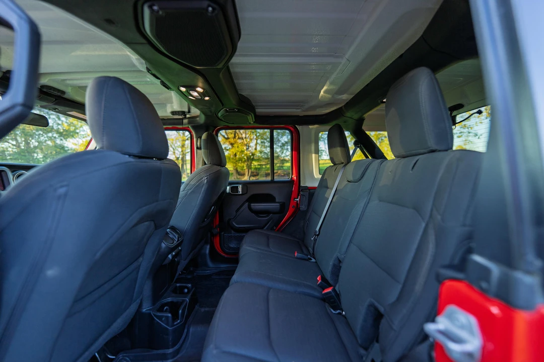2022 Jeep JL Wrangler - Image 30 of 31