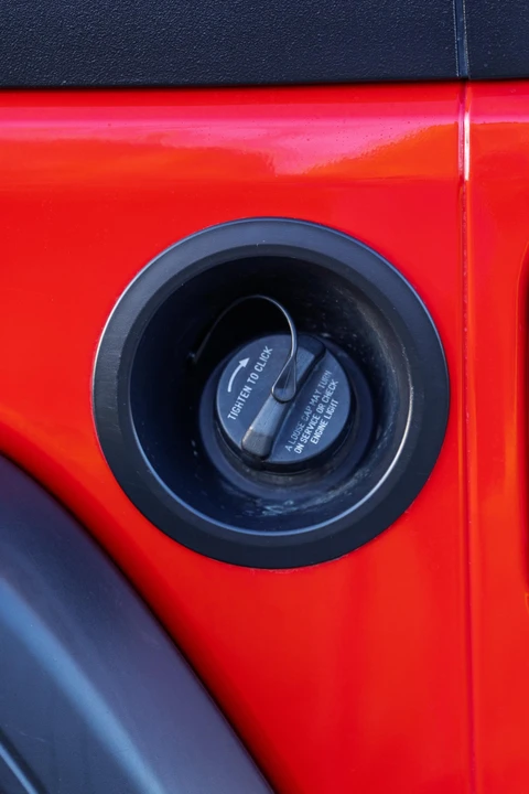 2022 Jeep JL Wrangler - Image 21 of 31
