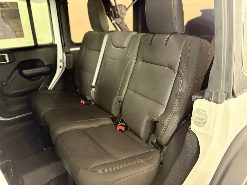 2022 Jeep JL Wrangler - Image 16 of 20
