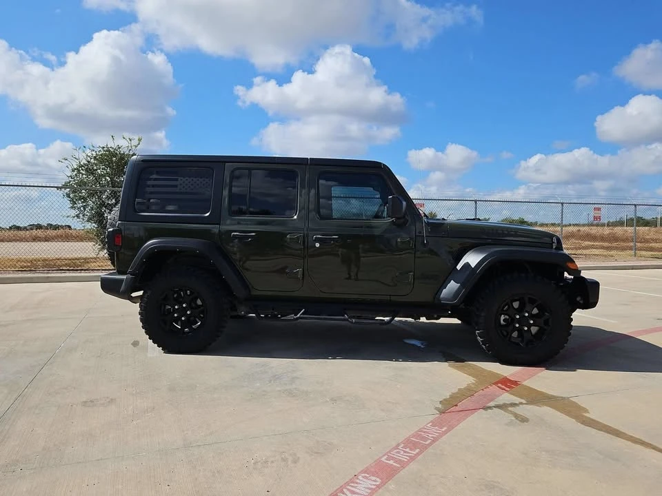 2022 Jeep JL Wrangler - Image 7 of 12