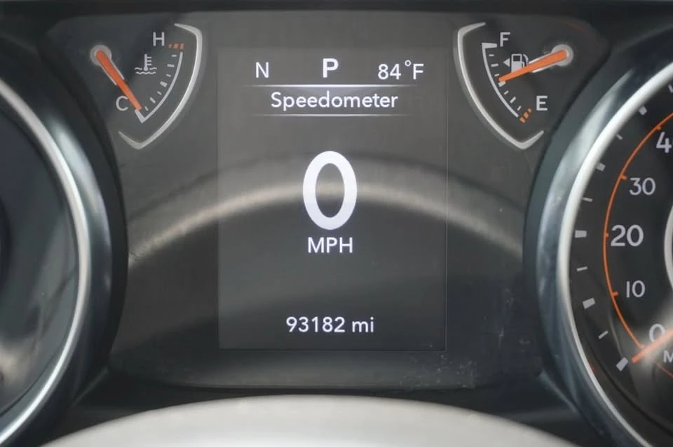 2022 Jeep JL Wrangler - Image 19 of 20