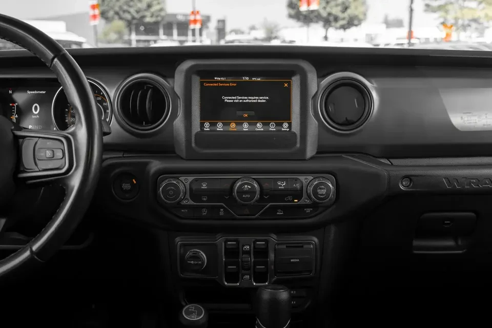 2022 Jeep JL Wrangler - Image 15 of 15