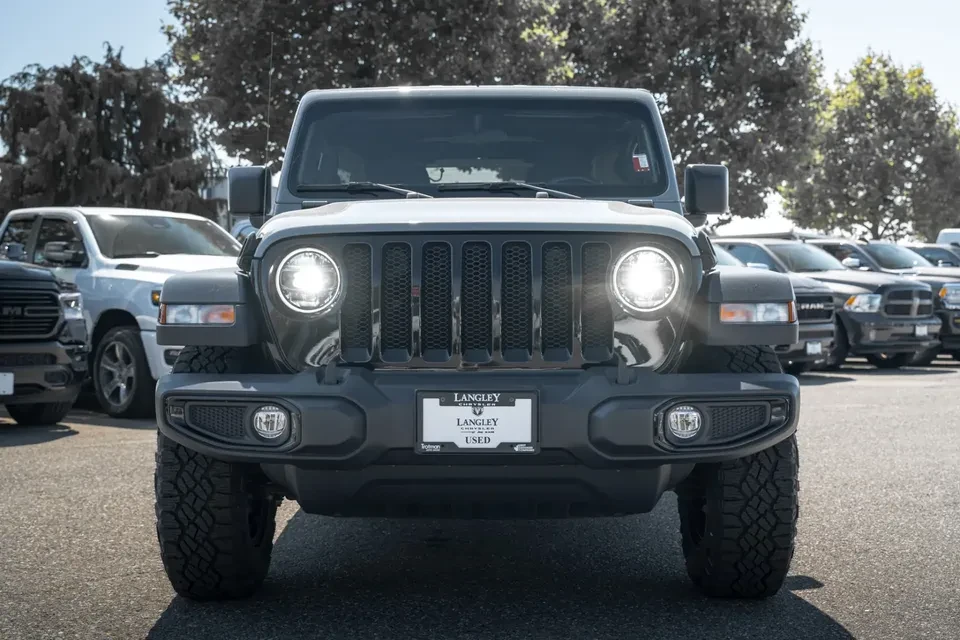2022 Jeep JL Wrangler - Image 3 of 15