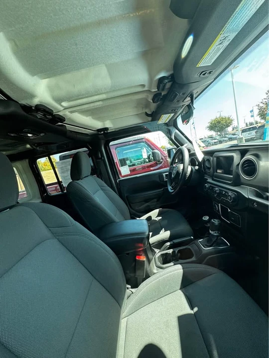 2022 Jeep JL Wrangler - Image 5 of 6