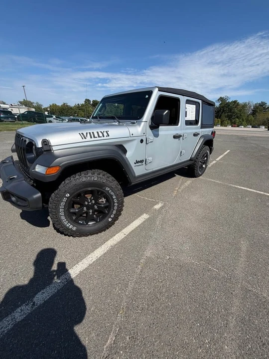 2022 Jeep JL Wrangler - Image 3 of 12