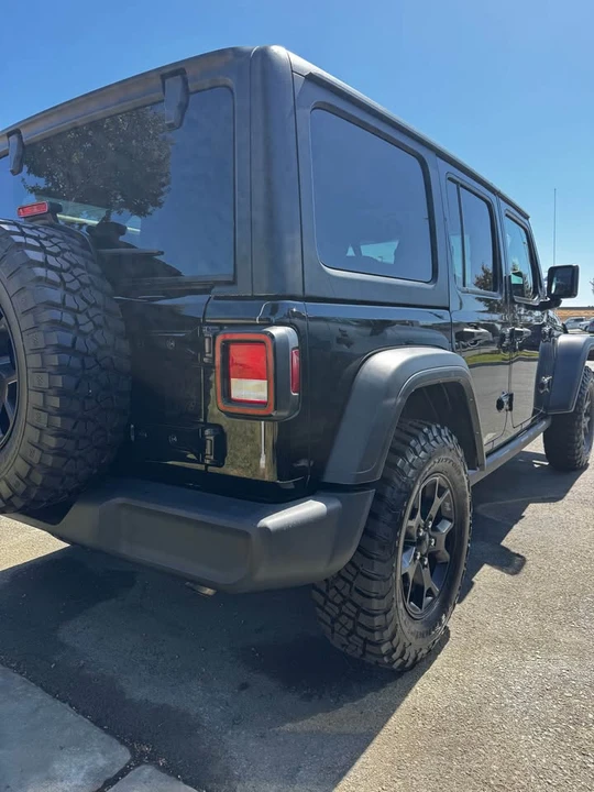 2022 Jeep JL Wrangler - Image 3 of 6