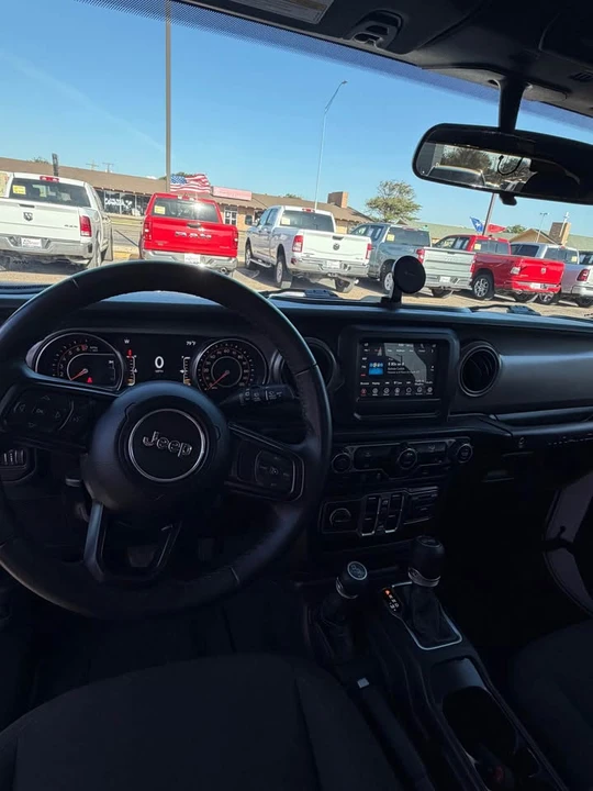 2022 Jeep JL Wrangler - Image 6 of 6