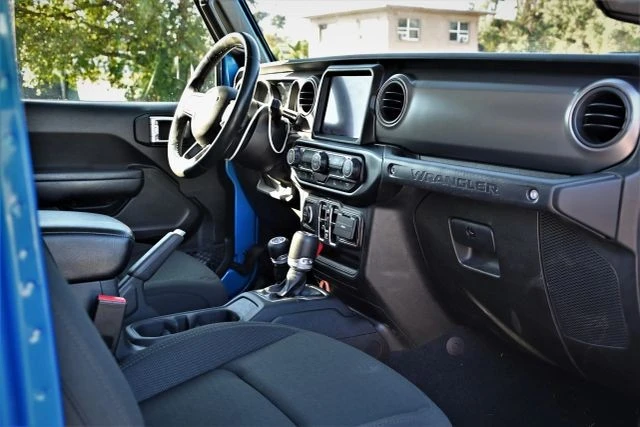 2022 Jeep JL Wrangler - Image 15 of 19