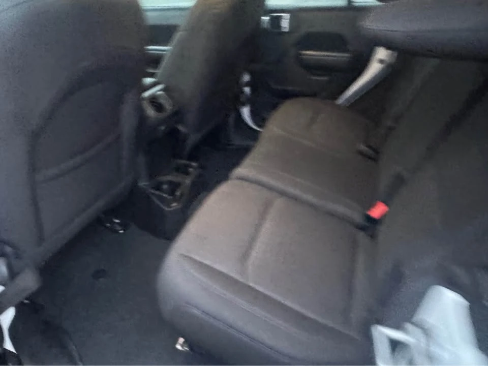 2022 Jeep JL Wrangler - Image 5 of 7