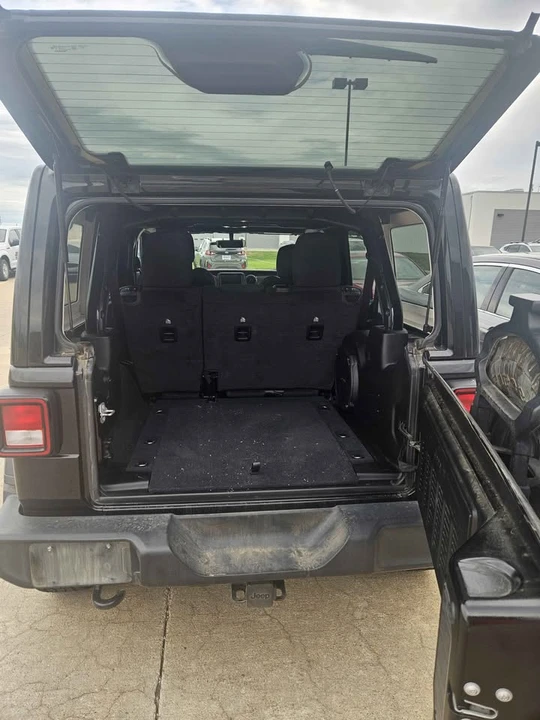 2022 Jeep JL Wrangler - Image 7 of 7