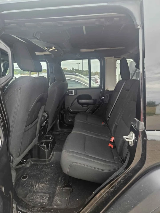 2022 Jeep JL Wrangler - Image 5 of 7