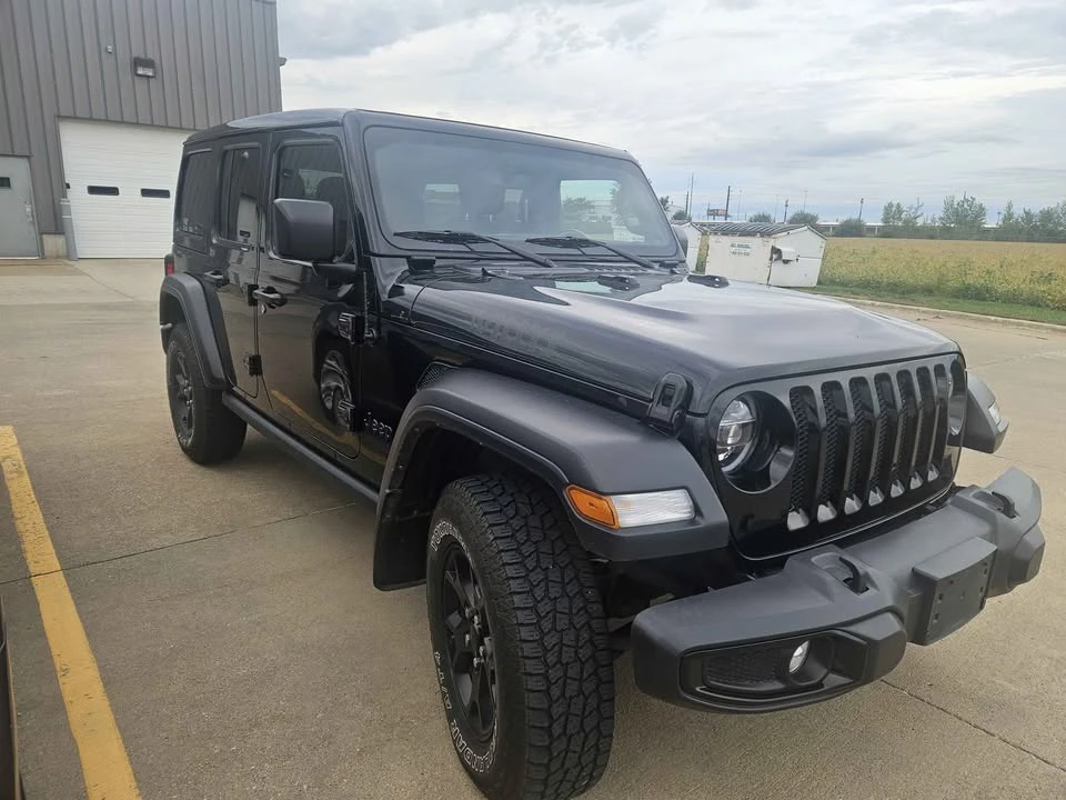2022 Jeep JL Wrangler - Image 3 of 7