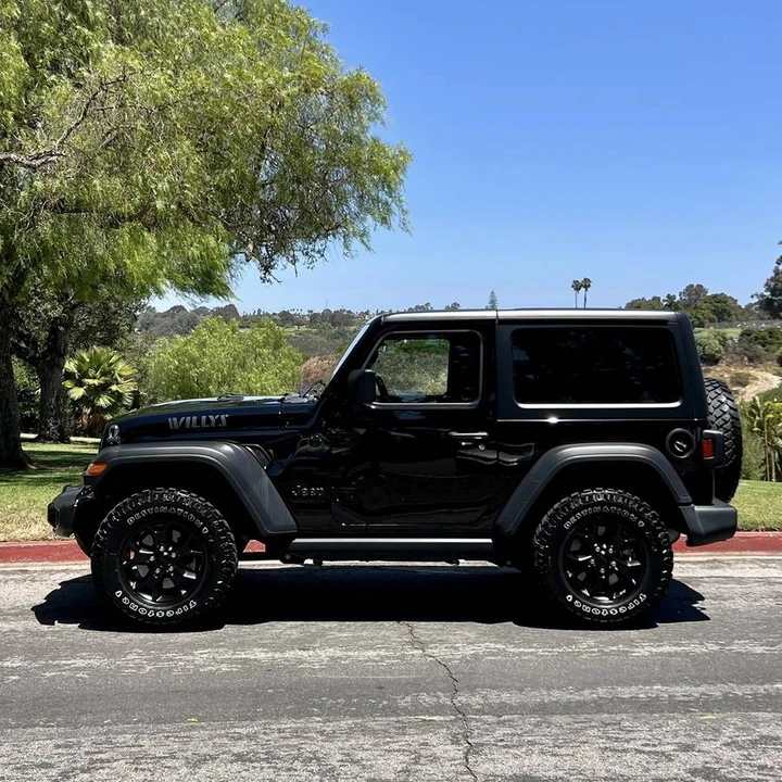 2022 Jeep JL Wrangler - Image 2 of 14