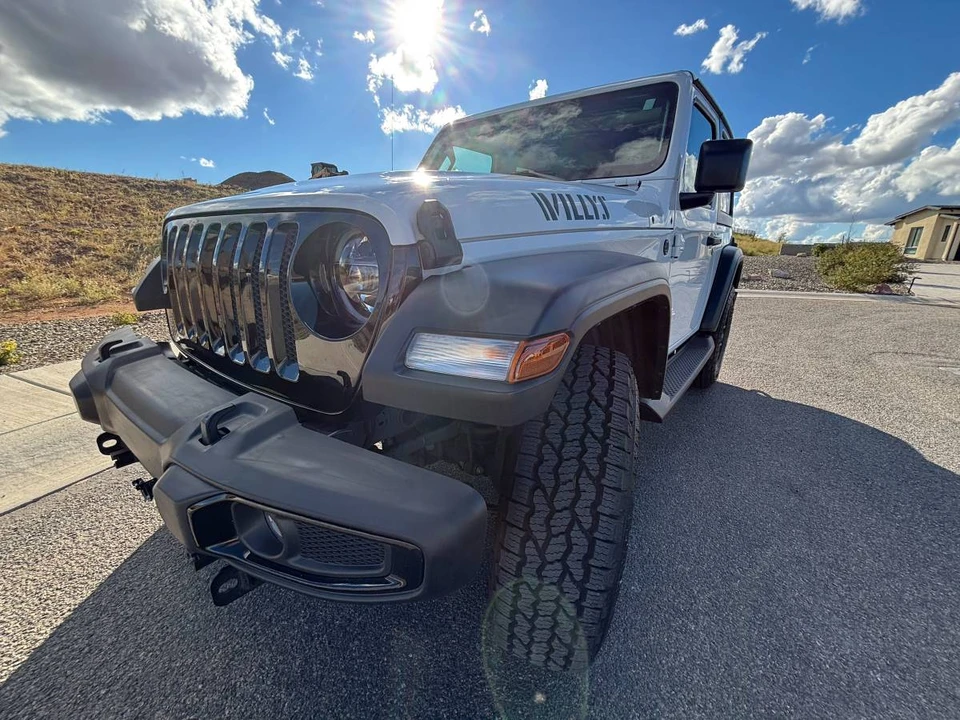 2022 Jeep JL Wrangler - Image 6 of 15