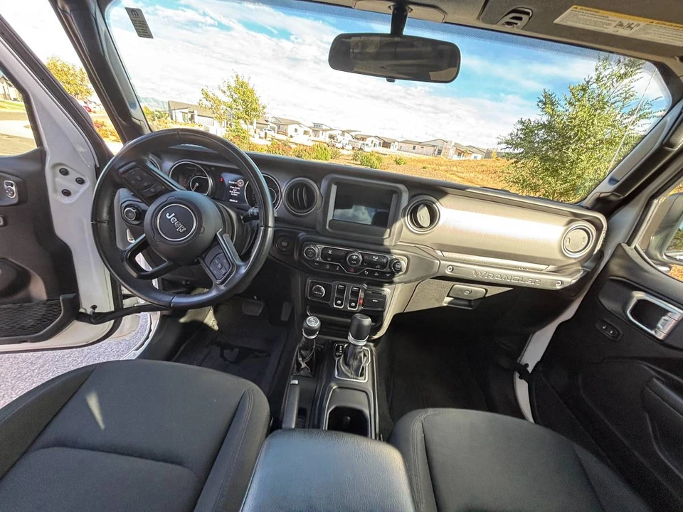 2022 Jeep JL Wrangler - Image 10 of 15