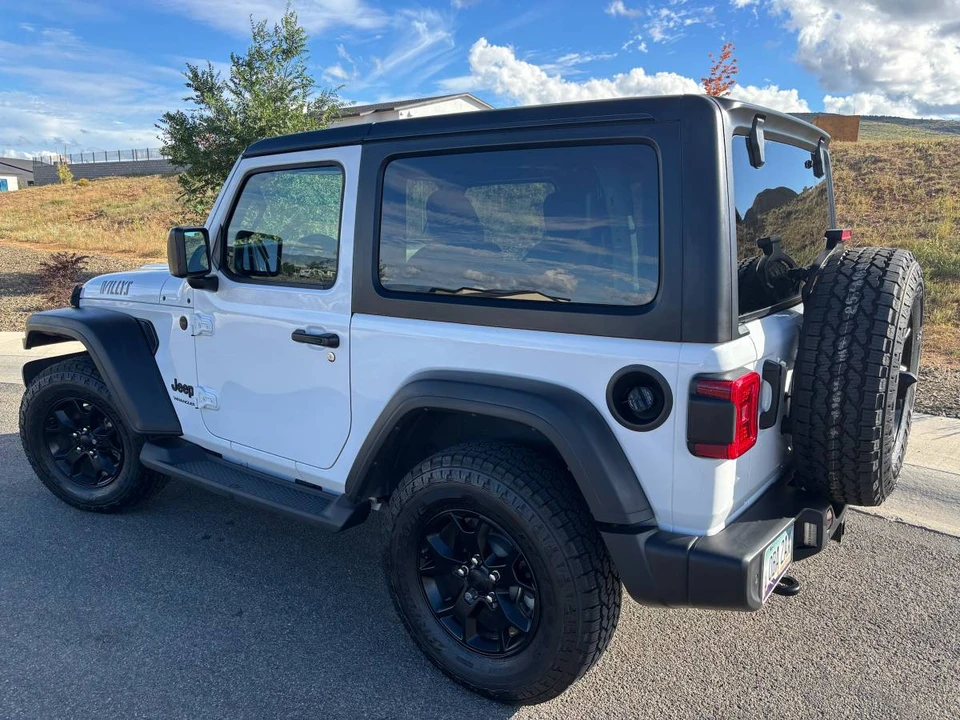 2022 Jeep JL Wrangler - Image 2 of 15