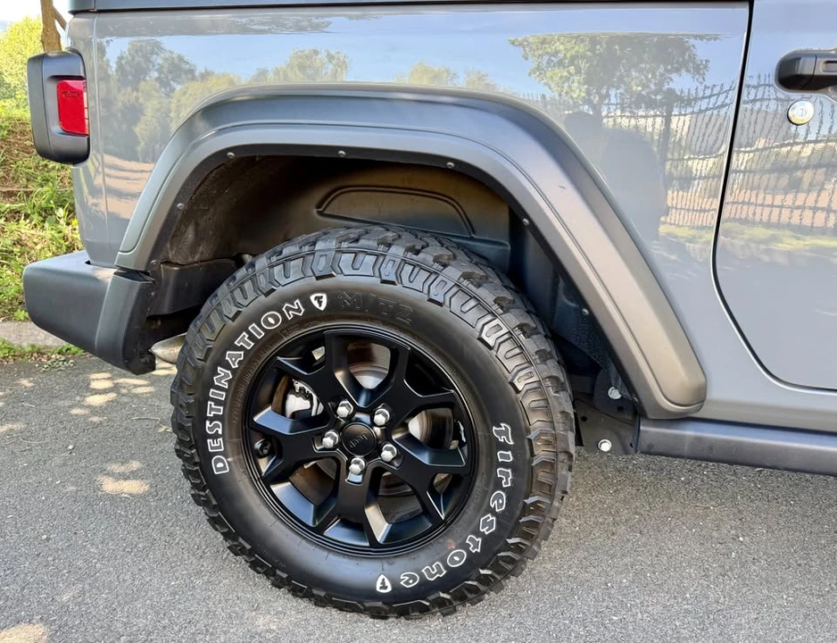 2022 Jeep JL Wrangler - Image 10 of 20