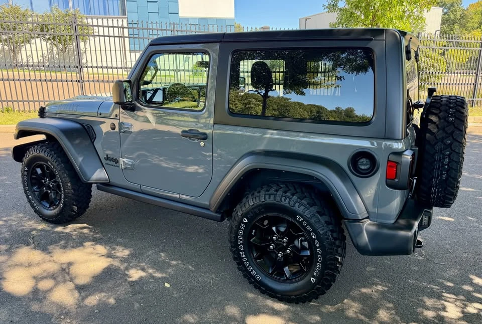 2022 Jeep JL Wrangler - Image 5 of 20