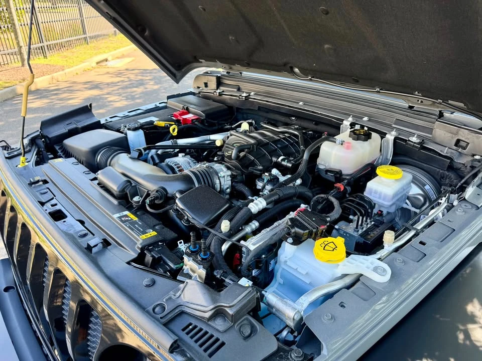 2022 Jeep JL Wrangler - Image 19 of 20