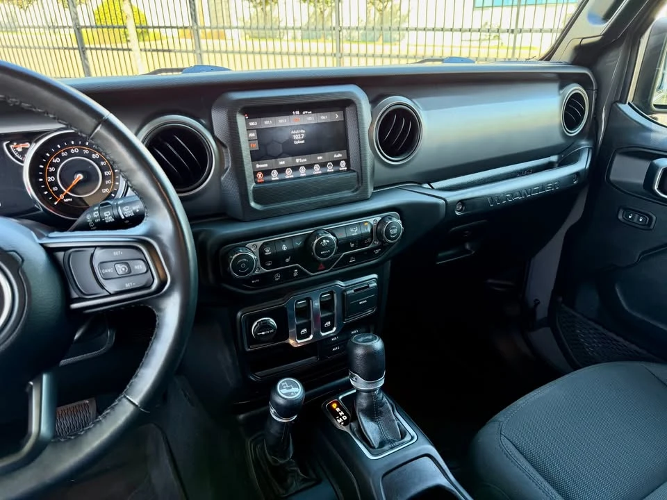 2022 Jeep JL Wrangler - Image 14 of 20