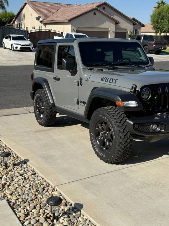 2022 Jeep JL Wrangler - Image 3 of 11
