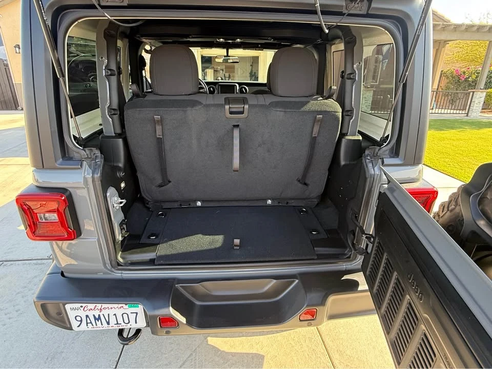 2022 Jeep JL Wrangler - Image 11 of 14