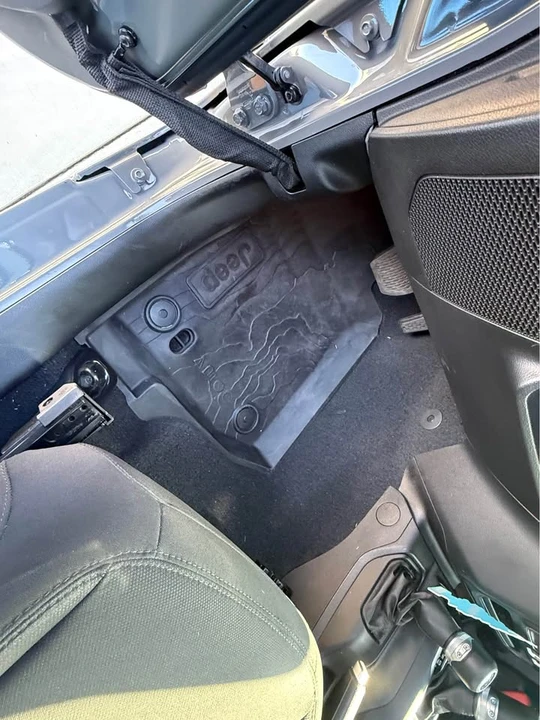 2022 Jeep JL Wrangler - Image 14 of 14