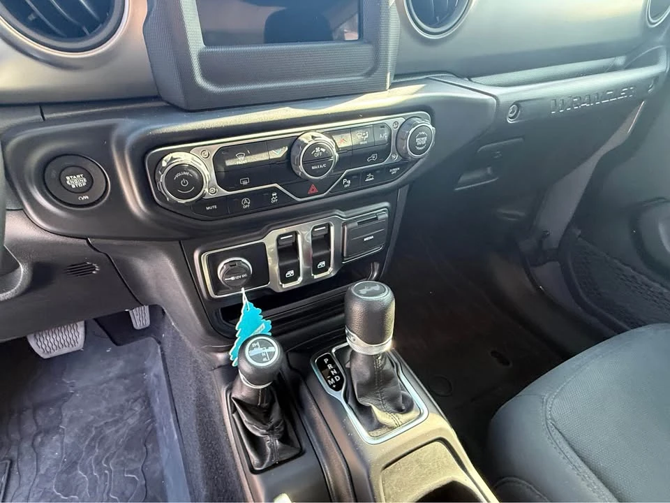 2022 Jeep JL Wrangler - Image 13 of 14