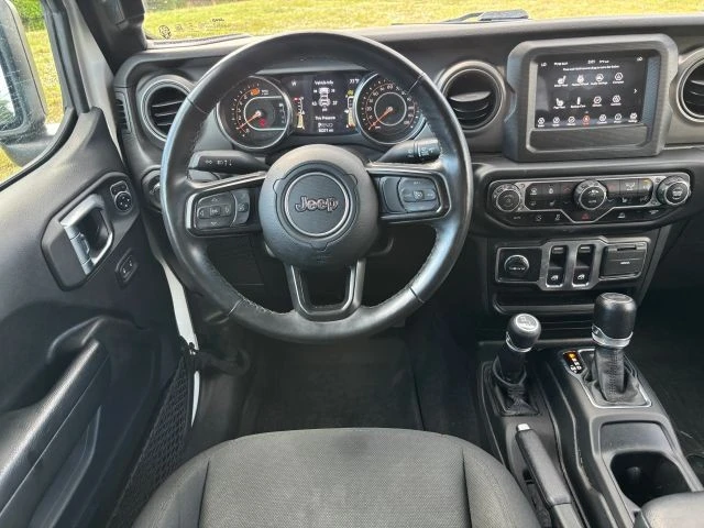 2022 Jeep JL Wrangler - Image 12 of 21