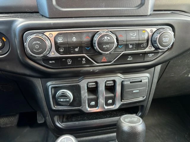 2022 Jeep JL Wrangler - Image 16 of 21