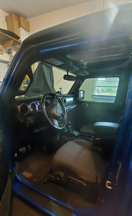 2022 Jeep JT Gladiator - Image 9 of 17