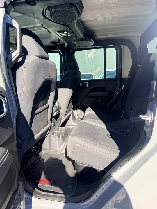 2022 Jeep JT Gladiator - Image 12 of 20