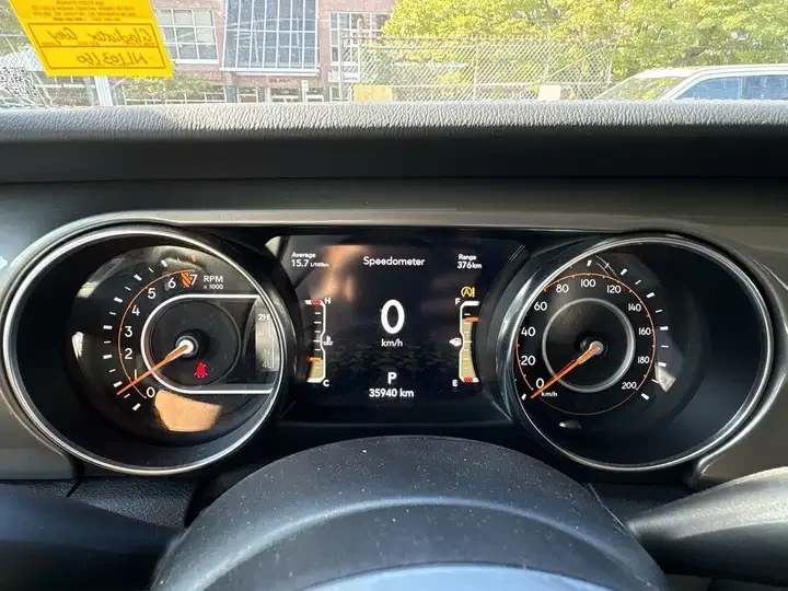 2022 Jeep JT Gladiator - Image 10 of 13