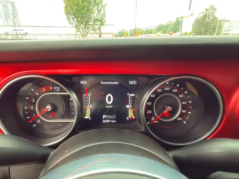 2022 Jeep JT Gladiator - Image 8 of 11