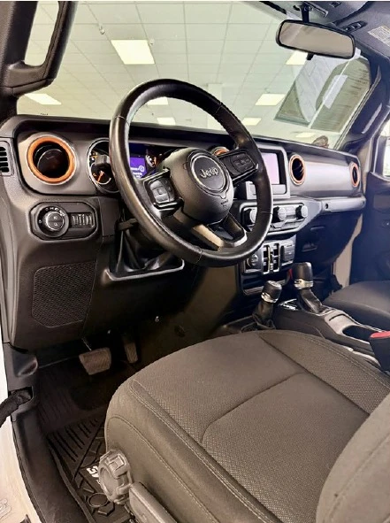 2022 Jeep JT Gladiator - Image 13 of 19