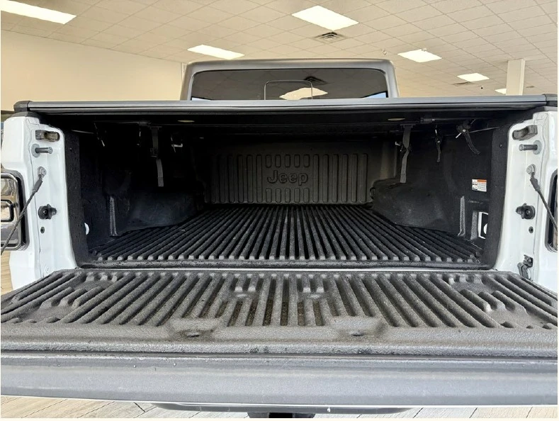 2022 Jeep JT Gladiator - Image 9 of 19