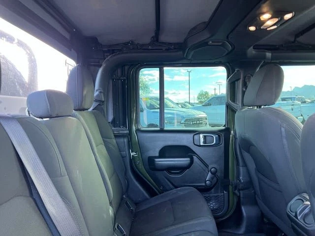 2022 Jeep JT Gladiator - Image 18 of 19