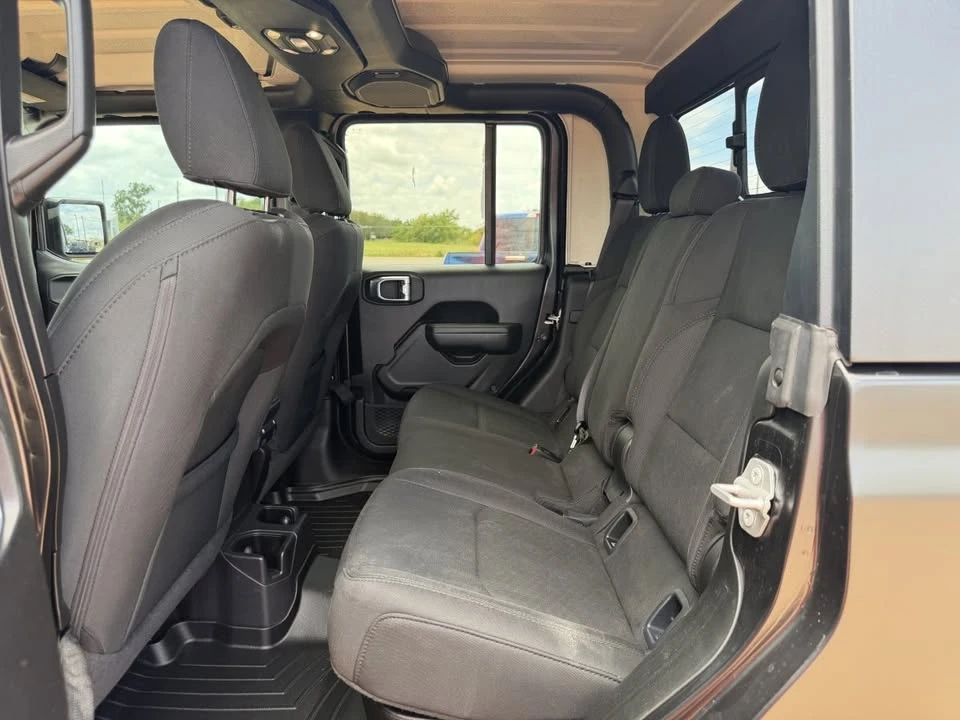 2022 Jeep JT Gladiator - Image 14 of 20
