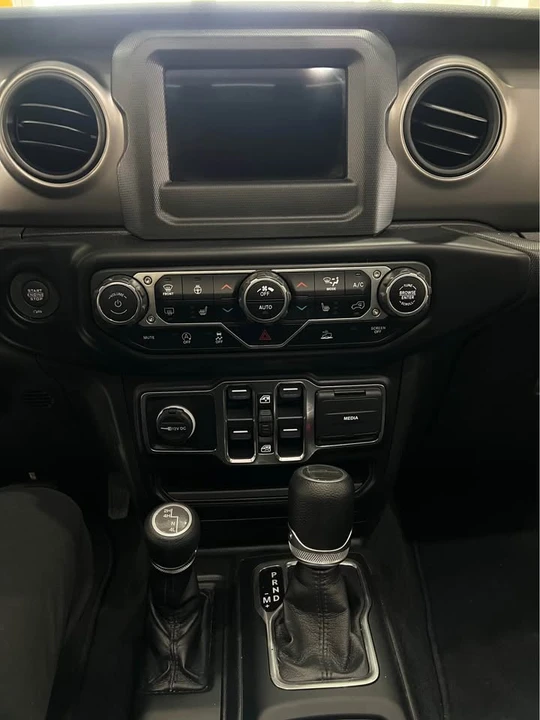2022 Jeep JT Gladiator - Image 18 of 18