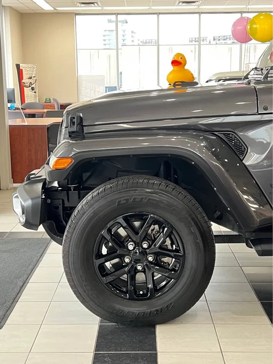 2022 Jeep JT Gladiator - Image 12 of 18