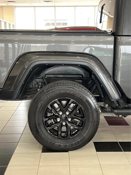 2022 Jeep JT Gladiator - Image 5 of 18