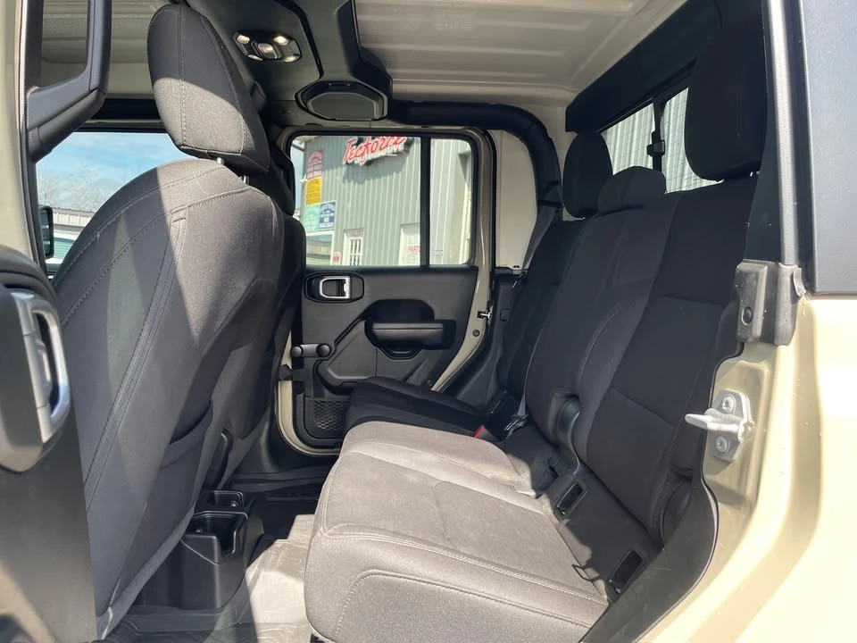 2022 Jeep JT Gladiator - Image 11 of 20