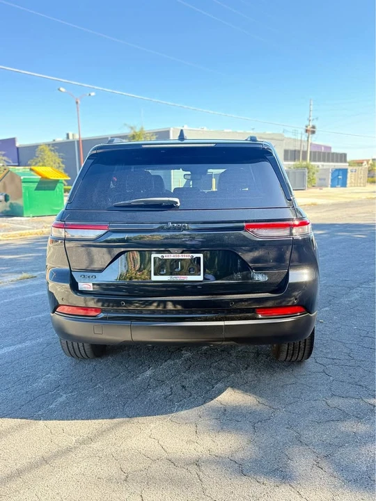 2022 Jeep WL Grand Cherokee - Image 2 of 11